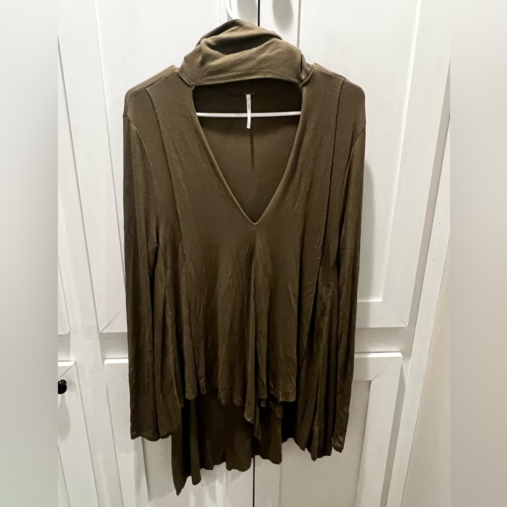 Women’s size small free people asymmetrical long sleeve top